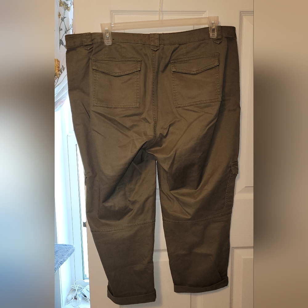 Pants - Picture 4 of 7